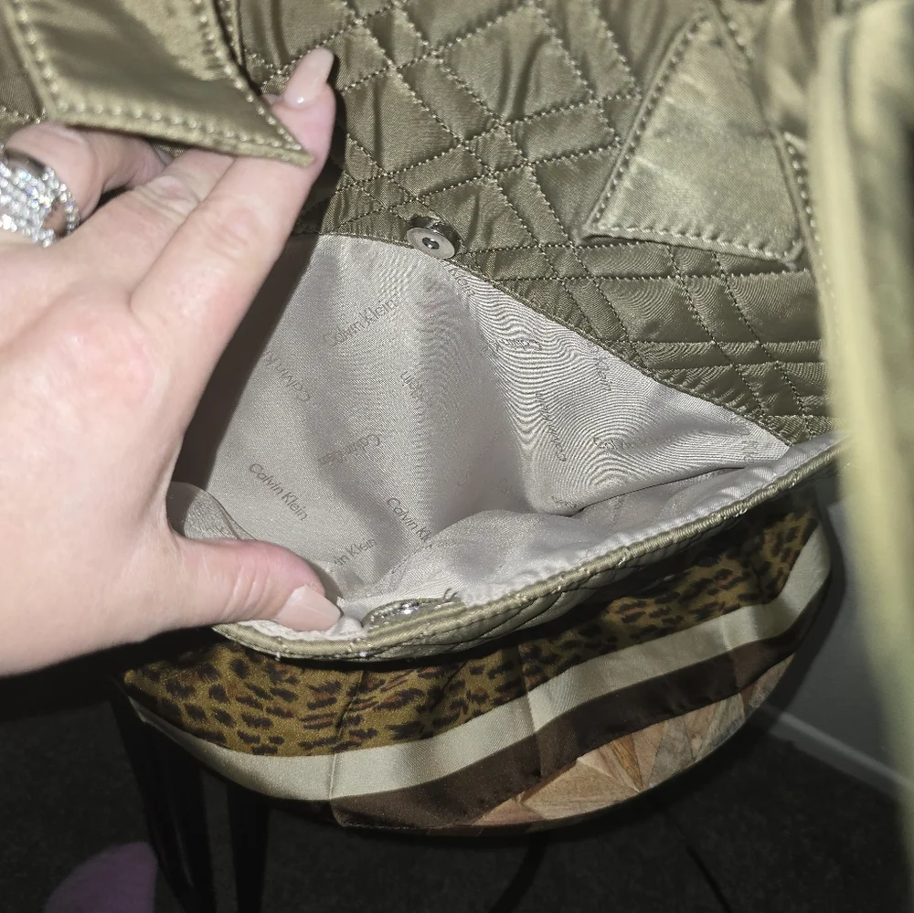 Calvin Klein Quilted Drab Olive Green Tote Bag - Picture 3 of 10